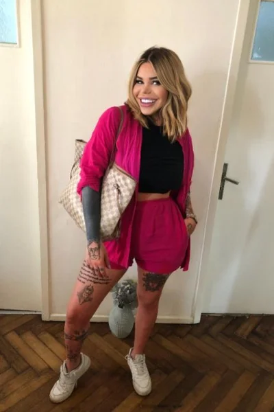 Bernarda G (26 años) — San Telmo, Argentina - 35