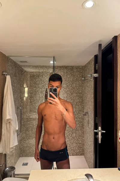 Bryan (21 años) — São Paulo, Brasil - 11