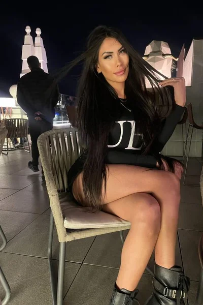Delfina (28 años) — Palermo, Argentina - 3