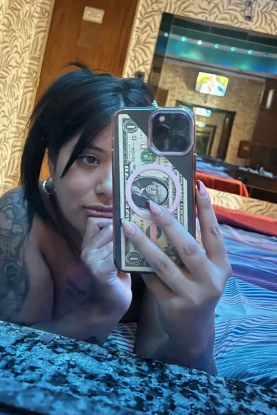 Mikeyla (24 years) — Rosario, Argentina - 15
