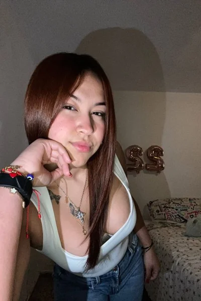 Ambar (20 años) — Madrid, España - 5