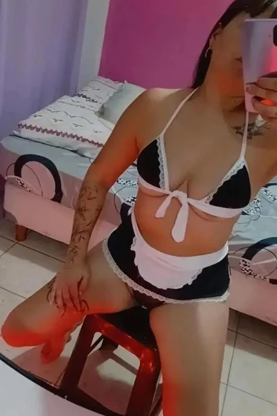 Juli (25 años) — Ushuaia, Argentina - 10