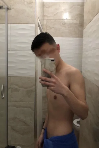 Dylan (24 años) — Madrid