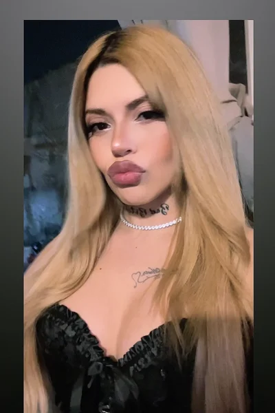 Milena (26 años) — Microcentro, Argentina - 4