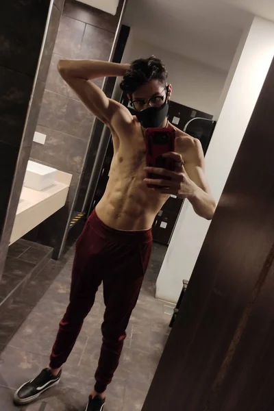 Stefan (27 años) — Recoleta, Argentina - 11
