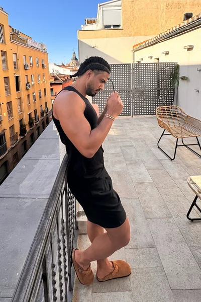 Nicco (34 años) — Madrid, España - 19