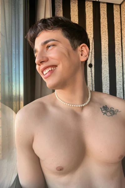Ángel (23 años) — Madrid, España - 5