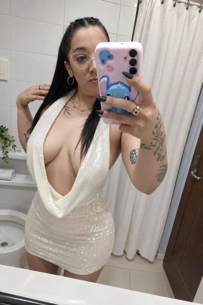 Luciana (26 years) — Microcentro, Argentina - 3