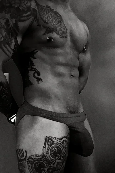 Cristian (27 anos) — Madrid, España - 12