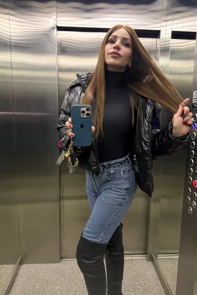 Alma (39 años) — Las Cañitas, Argentina - 351