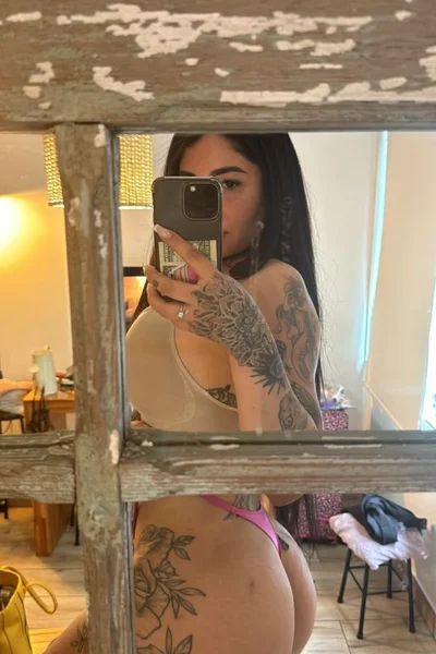 Genesis (25 anos) — Confluencia, Argentina - 30