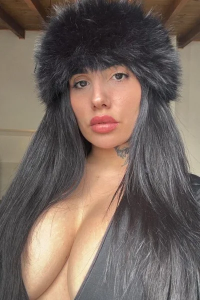 Genesis (25 anos) — Confluencia, Argentina - 22