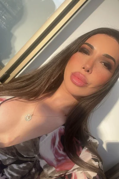 Alicia Vial (27 years) — Providencia, Chile - 24