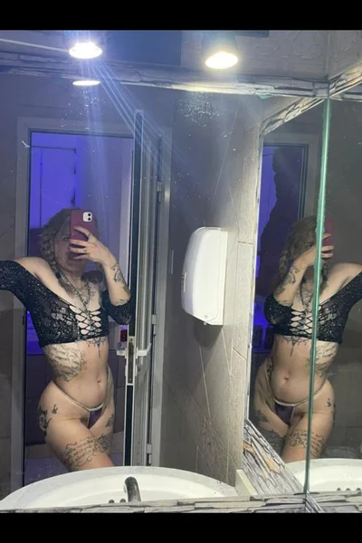 Ailen (23 anos) — Luján, Argentina - 64
