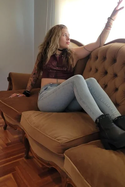 Ailen (23 anos) — Luján, Argentina - 102