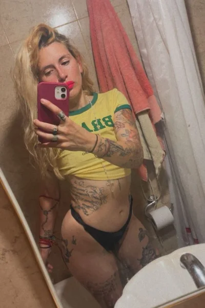 Ailen (23 anos) — Luján, Argentina - 69