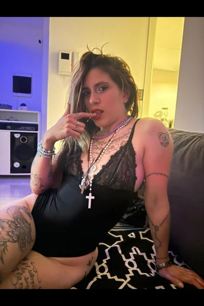 Ailen (23 anos) — Luján, Argentina - 82