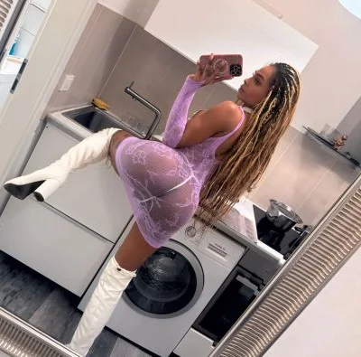 Adhara Foxxy (27 anos) — Benidorm, España - 10