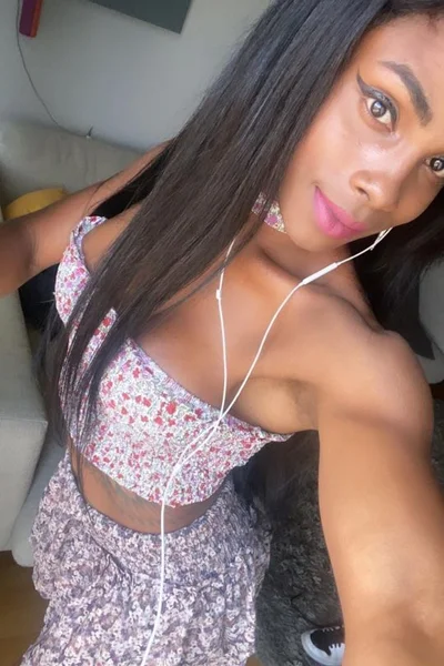 Adhara Foxxy (27 anos) — Benidorm, España - 54