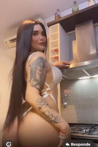 Nicole y Victoria (28 years) — Palermo, Argentina - 10