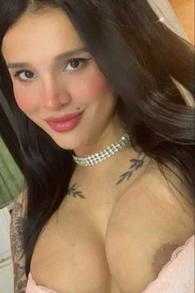 Nicole y Victoria (28 years) — Palermo, Argentina - 57
