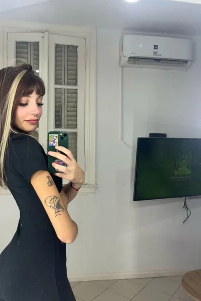 Martina (18 años) — Microcentro, Argentina - 9