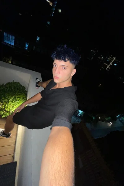 Liam (22 años) — Punta del Este, Uruguay - 5