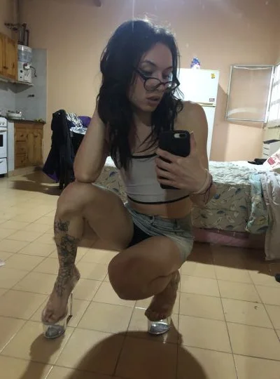 Lucyf (28 anos) — Confluencia, Argentina - 27