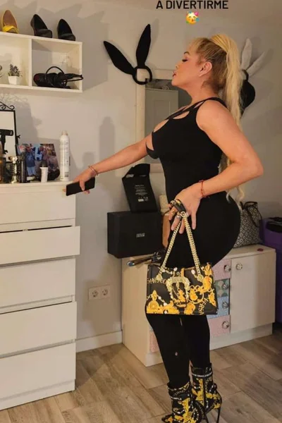 Claudia Isabella (28 anos) — Madrid, España - 20