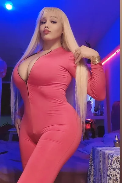 Claudia Isabella (28 anos) — Madrid, España - 23