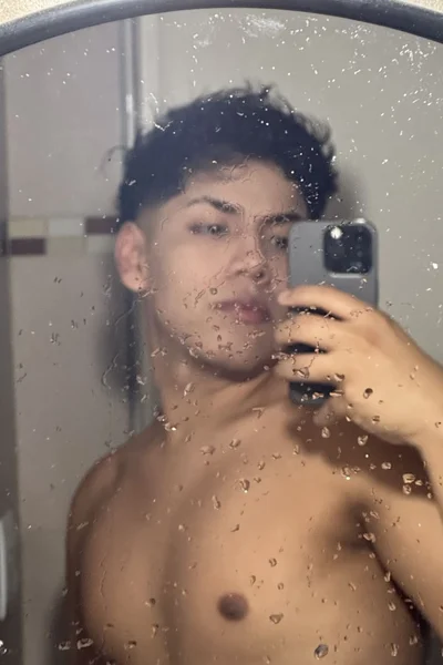Agustin (20 años) — Colegiales, Argentina - 5