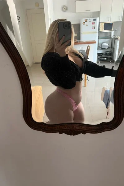 Franchesca (20 años) — La Plata, Argentina - 1
