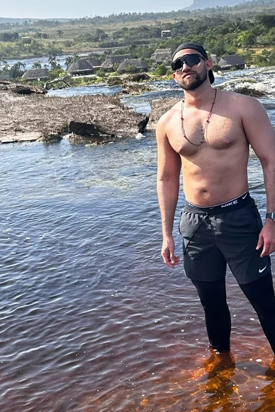 Armando (25 years) — Ciudad de México, México - 17