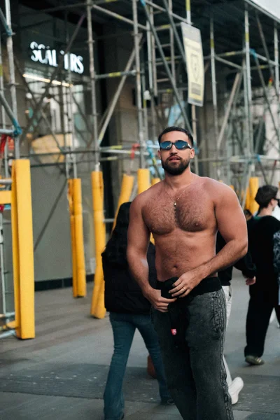 Armando (25 years) — Ciudad de México, México - 5