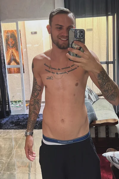 Danilo (26 anos) — Rio de Janeiro, Brasil - 2