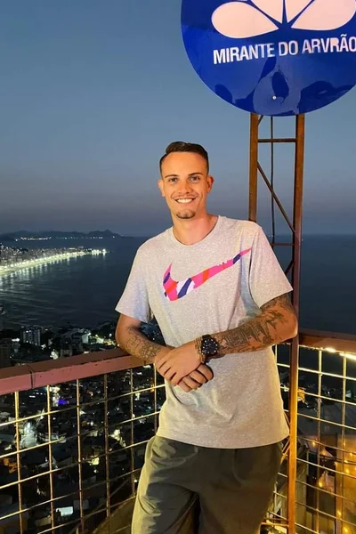 Danilo (26 anos) — Rio de Janeiro, Brasil - 7