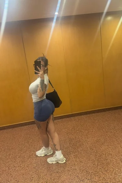 Carla (24 años) — Madrid, España - 2