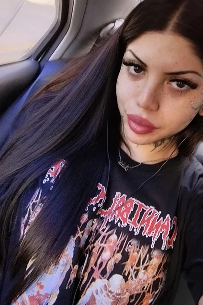 Julieta Vip (22 years) — Palermo, Argentina - 8