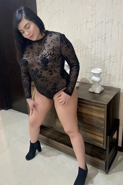 Mia (23 años) — Puebla, México - 3