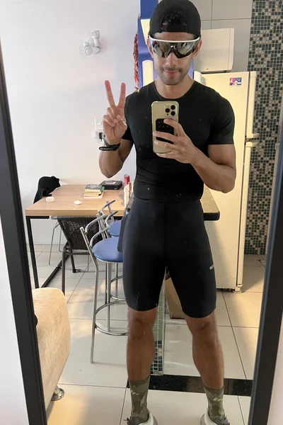 Hugo (28 years) — São Paulo, Brasil - 3