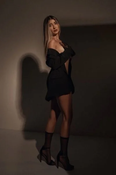Martina (30 años) — Los Cabos, México - 5