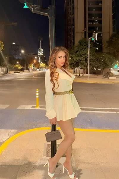 Briana Elizabeth (24 years) — Las Condes, Chile - 65