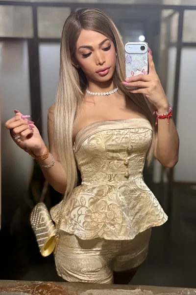 Briana Elizabeth (24 years) — Las Condes, Chile - 32