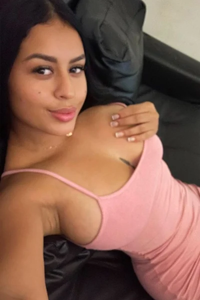 Camila (21 años) — Palma, España - 1