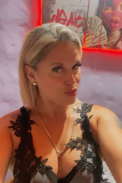 Micaela (29 años) — San Miguel, Argentina - 25
