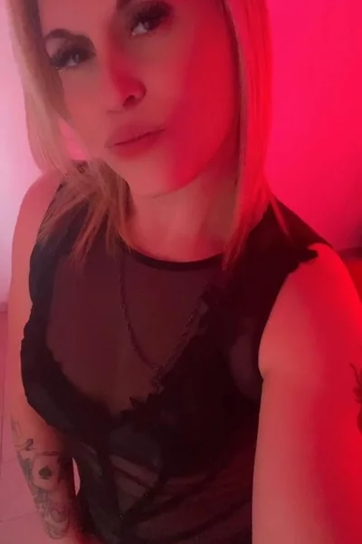 Micaela (29 años) — San Miguel, Argentina - 17