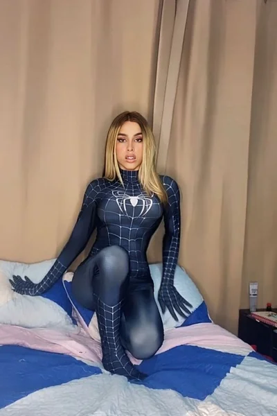Hellen Priori (20 anos) — Recoleta, Argentina - 75