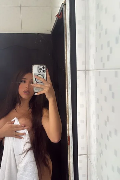 Hellen Priori (20 anos) — Recoleta, Argentina - 65