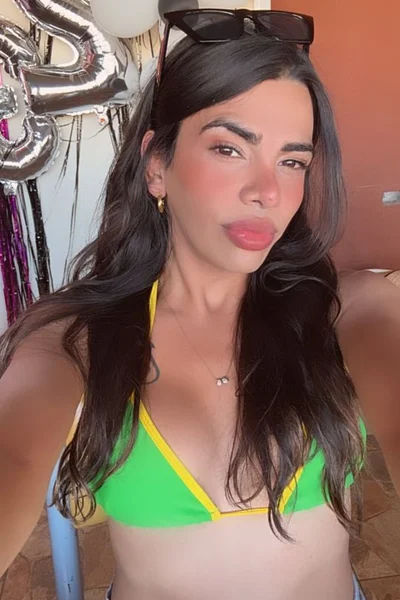 Ambar B (31 años) — Recoleta, Argentina - 1