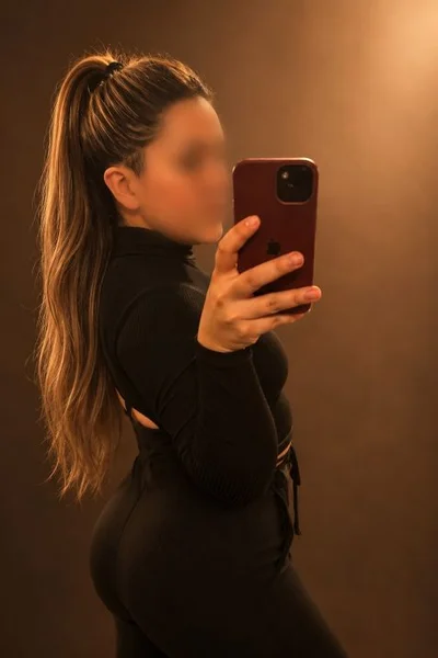 Luna (25 años) — Vicente López, Argentina - 3